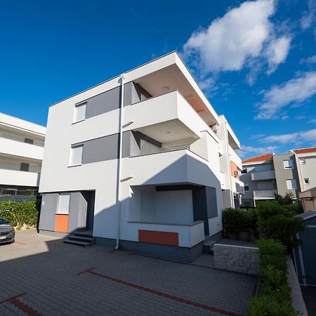 Relax Apartments Новалья Экстерьер фото