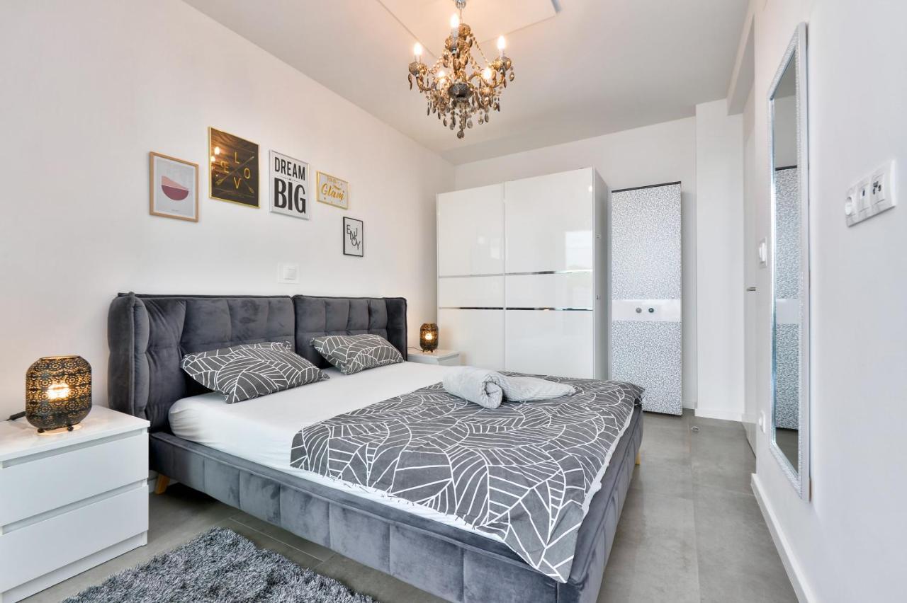 Relax Apartments Новалья Экстерьер фото