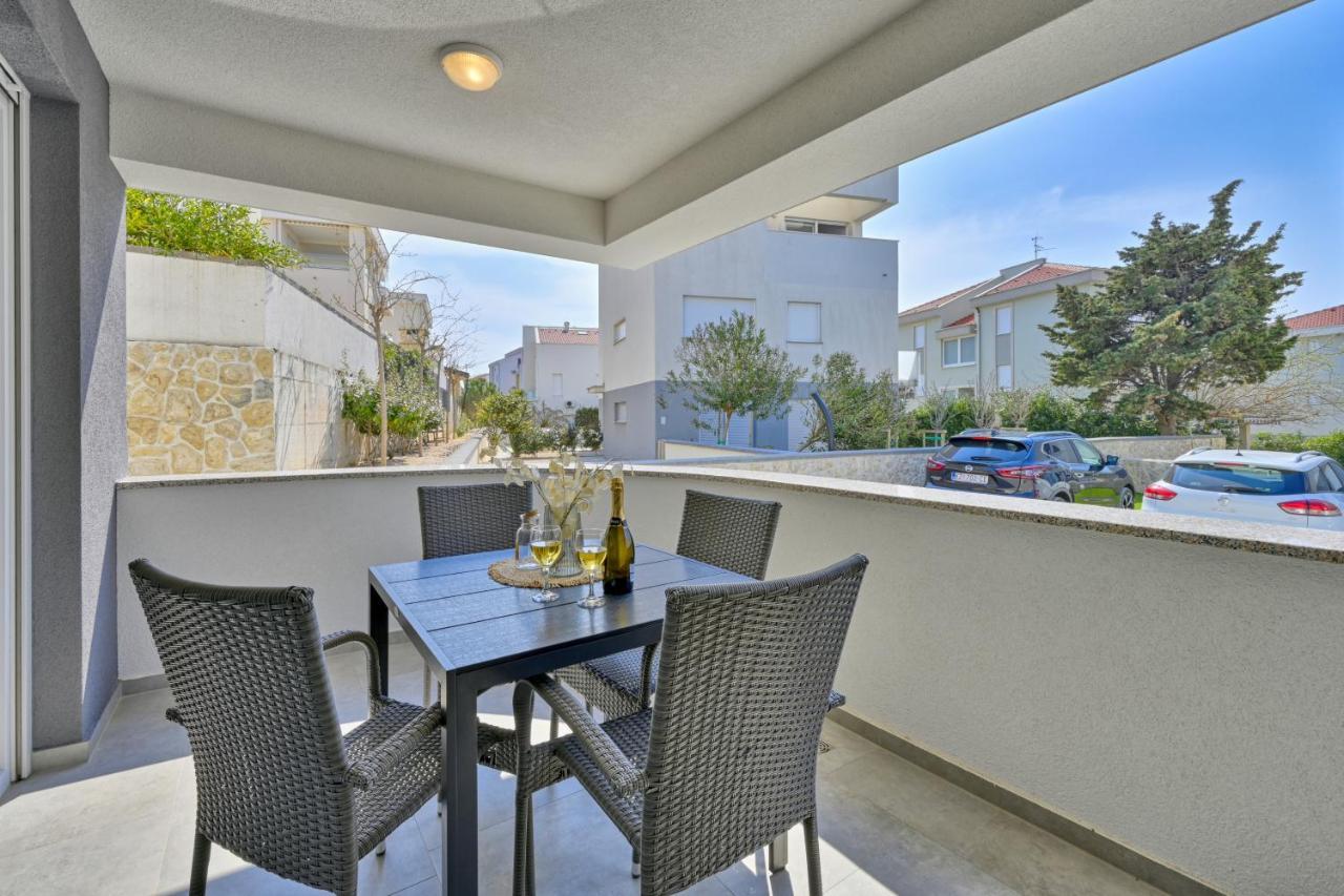 Relax Apartments Новалья Экстерьер фото