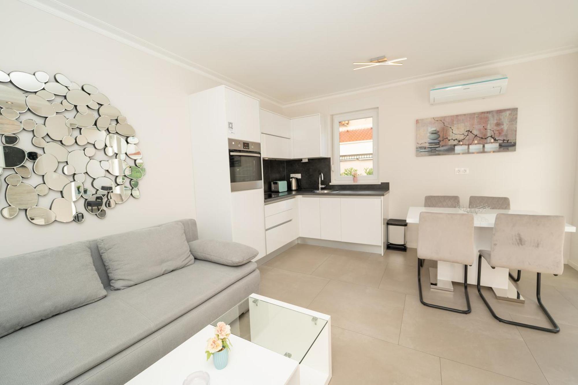 Relax Apartments Новалья Экстерьер фото