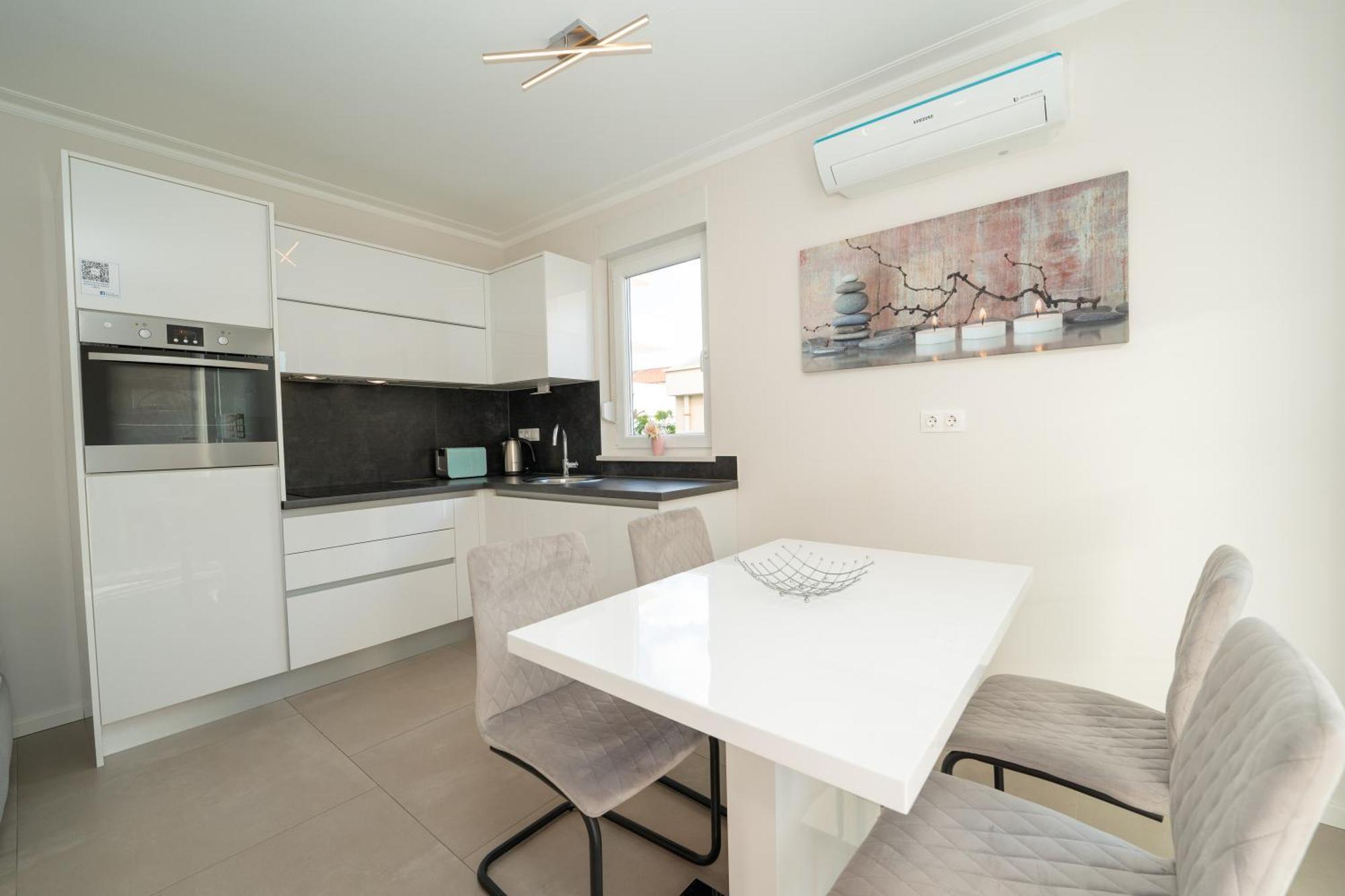 Relax Apartments Новалья Экстерьер фото
