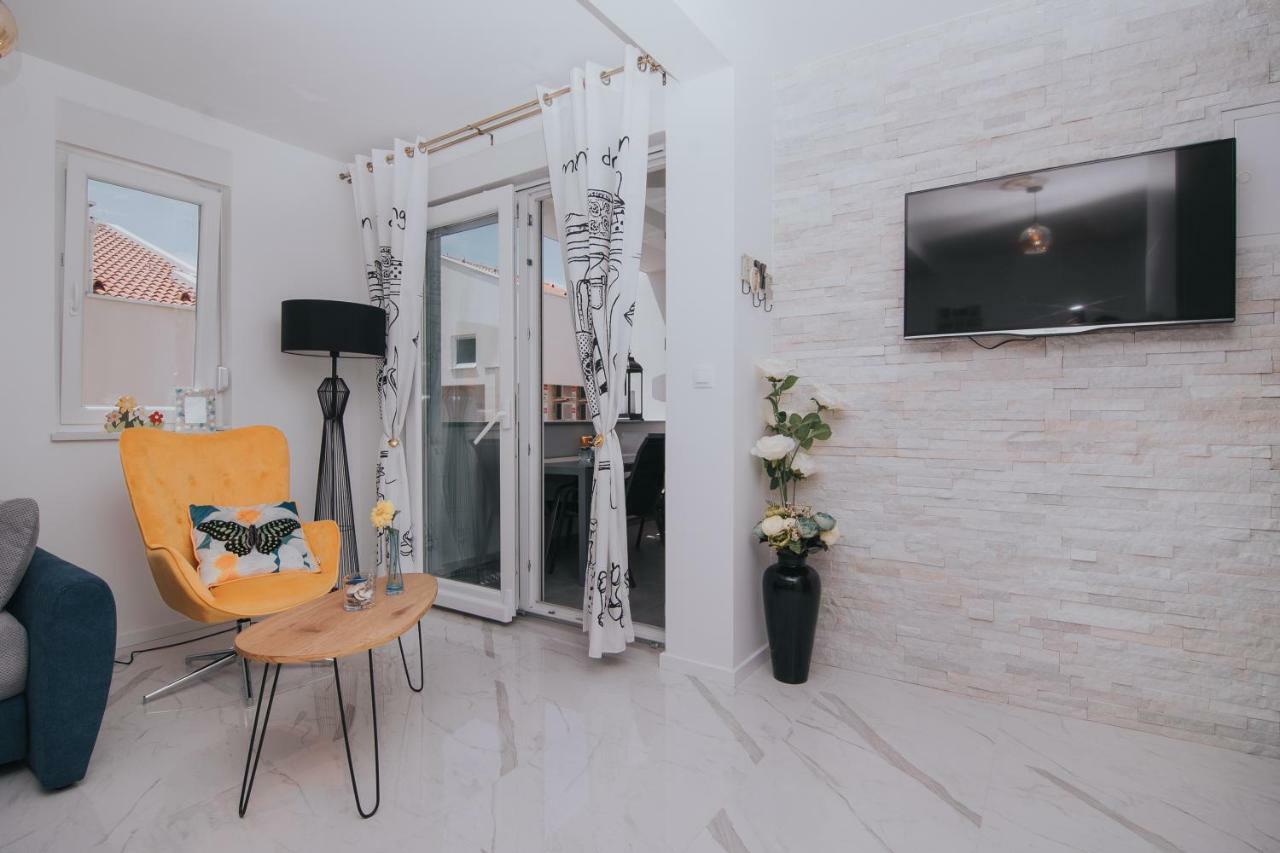 Relax Apartments Новалья Экстерьер фото